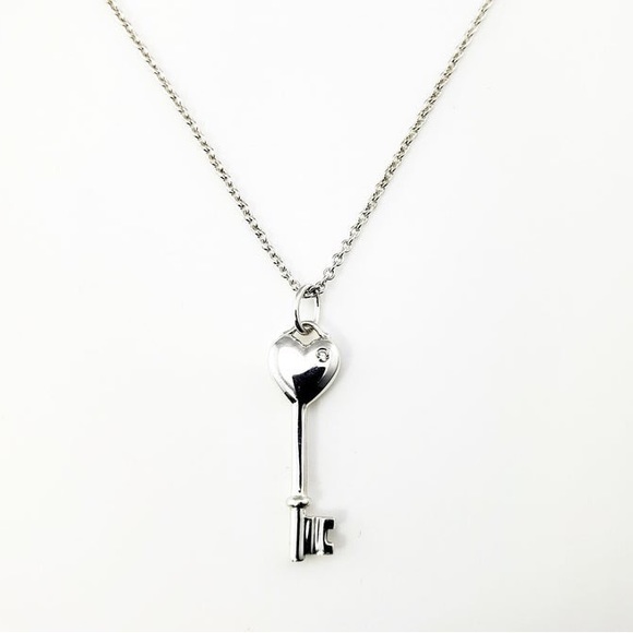 Authentic 💎Tiffany & Co. Mini Diamond Heart Key Pendant with chain necklace - Picture 1 of 7